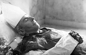 Lorenz Werthmann aufgebahrt Lorenz Werthmann aufgebahrt