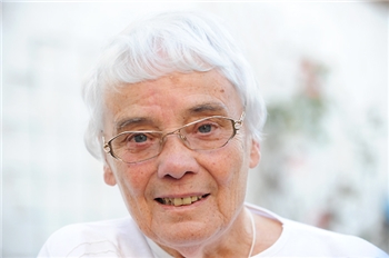 Ältere Dame ältere Dame