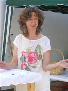 Barbara Habermann Barbara Habermann, Leiterin des Referates Sucht und Psychiatrie des Caritasverbandes für die Diözese Augsburg e. V.