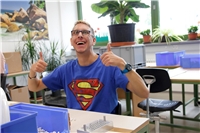 Beschäftigt bei der UWA - 3 Florian Reinschlüssel (27), die Frohnatur in seiner Gruppe. Er gehört seit 2009 zur UWA. „Ich find’s einfach wunderschön hier, es macht mir Spaß“, sagt er. „Ich habe etwas zu arbeiten. Nur zuhause wird es mir langweilig.