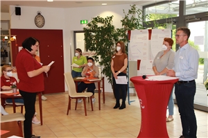 Momente des Innehaltens in der Caritas-Senioreneinrichtung St. Anna - Augsburg Momente des Innehaltens in der Caritas-Senioreneinrichtung St. Anna - Augsburg