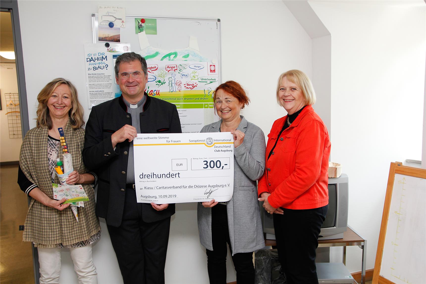 Spende der Soroptimisten Augsburg für Kiasu