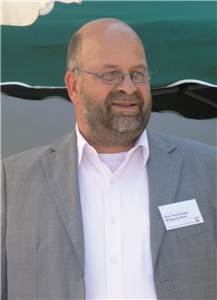 Wolfgang Mohr Wolfgang Mohr, Psychologe und Leiter des Sozialpsychiatrischen Dienstes der Caritas in Günzburg, empfahl sich ganz bewusst die Frage zu stellen: 'Mit welcher Frage gehe ich zum Arzt? Was will ich von ihm?'.