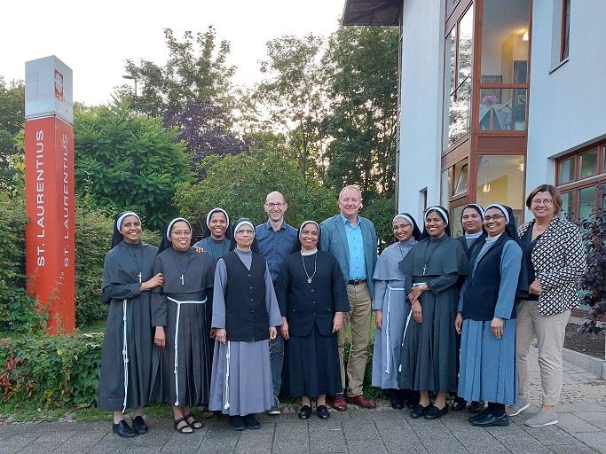 Treffen mit indischen Schwestern