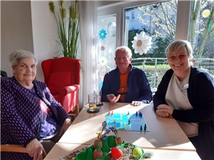 Senioren zur Seite Stehen - mit Freude und Spaß Senioren zur Seite Stehen - mit Freude und Spaß