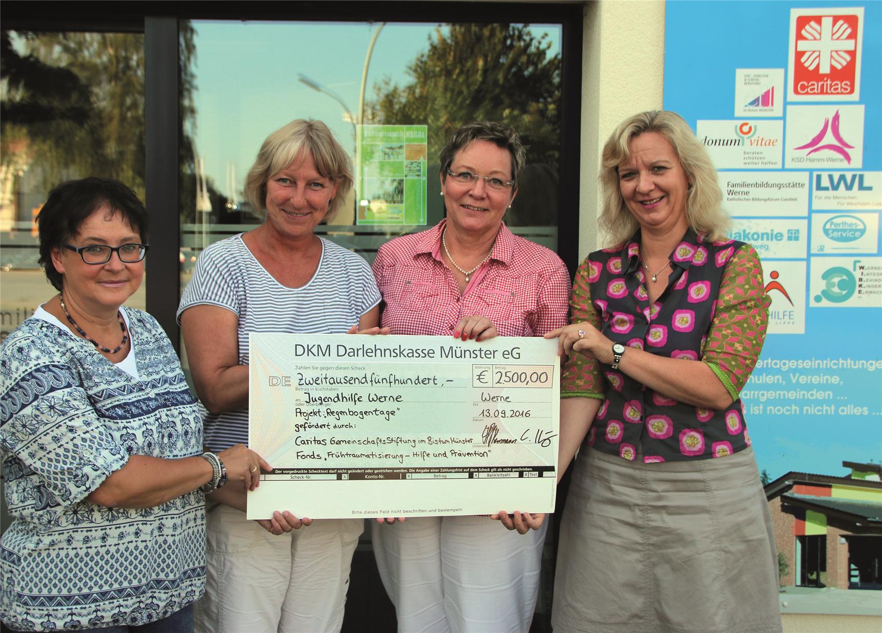 118-2015_Scheckübergabe_Werne
