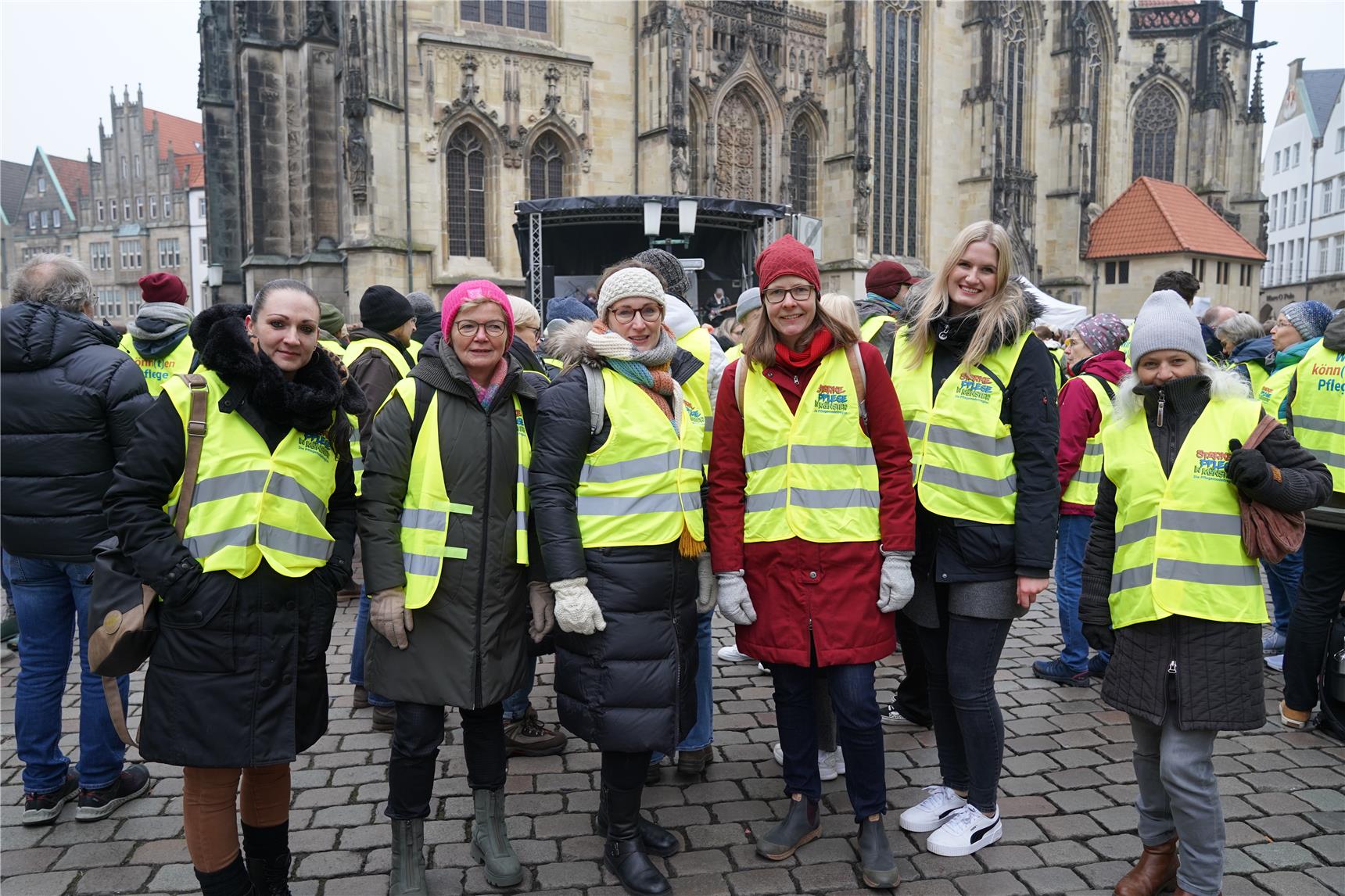 002-2023 Pflege Demo