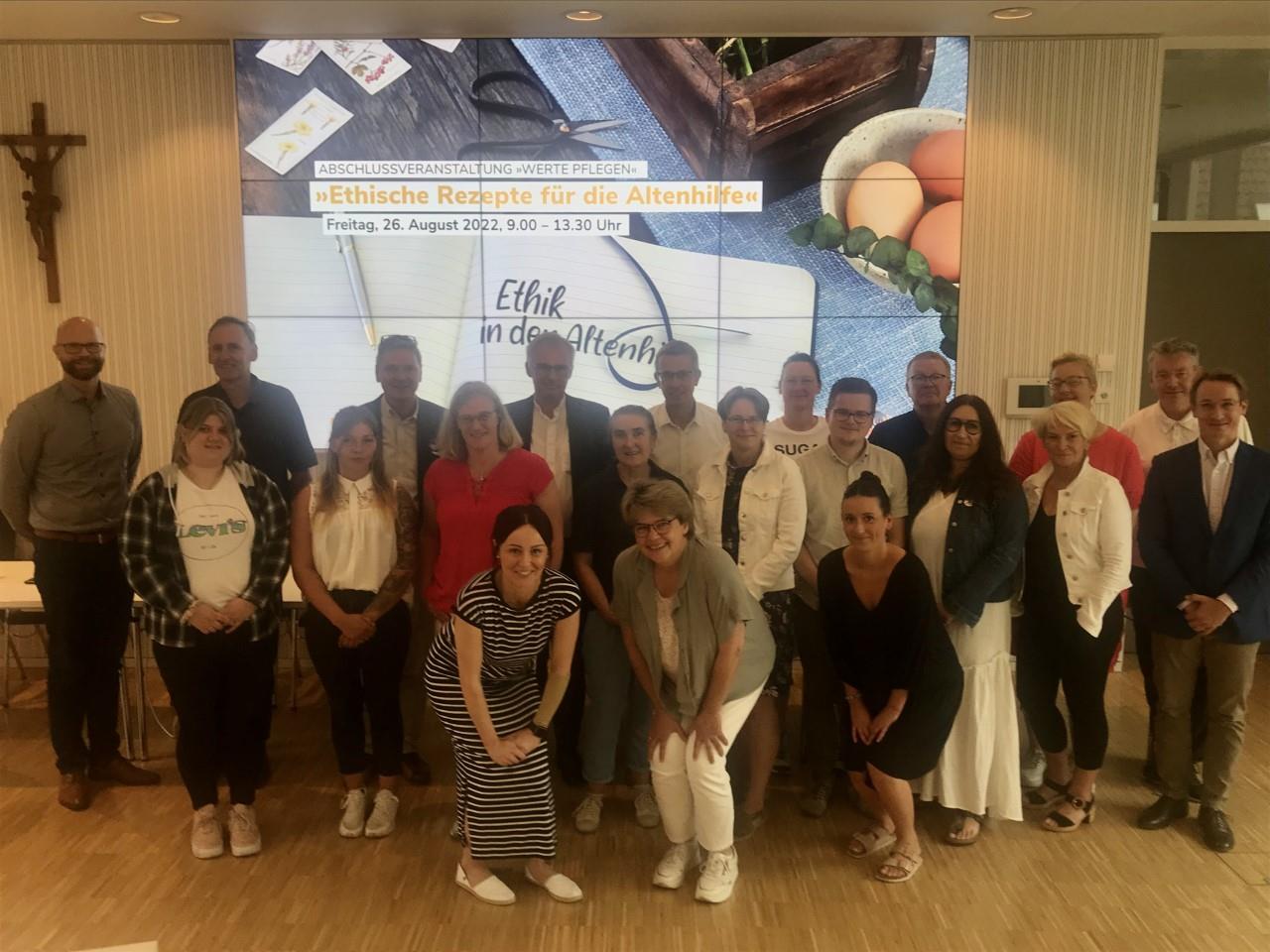 069-2022_Abschlussveranstaltung des Caritas-Projektes Werte pflegen