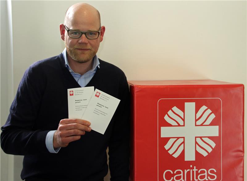 Das Bild zeigt einen Mann.