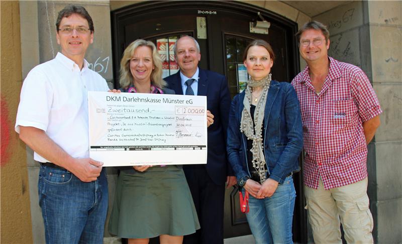 Ein Gruppenbild von fünf Personen.