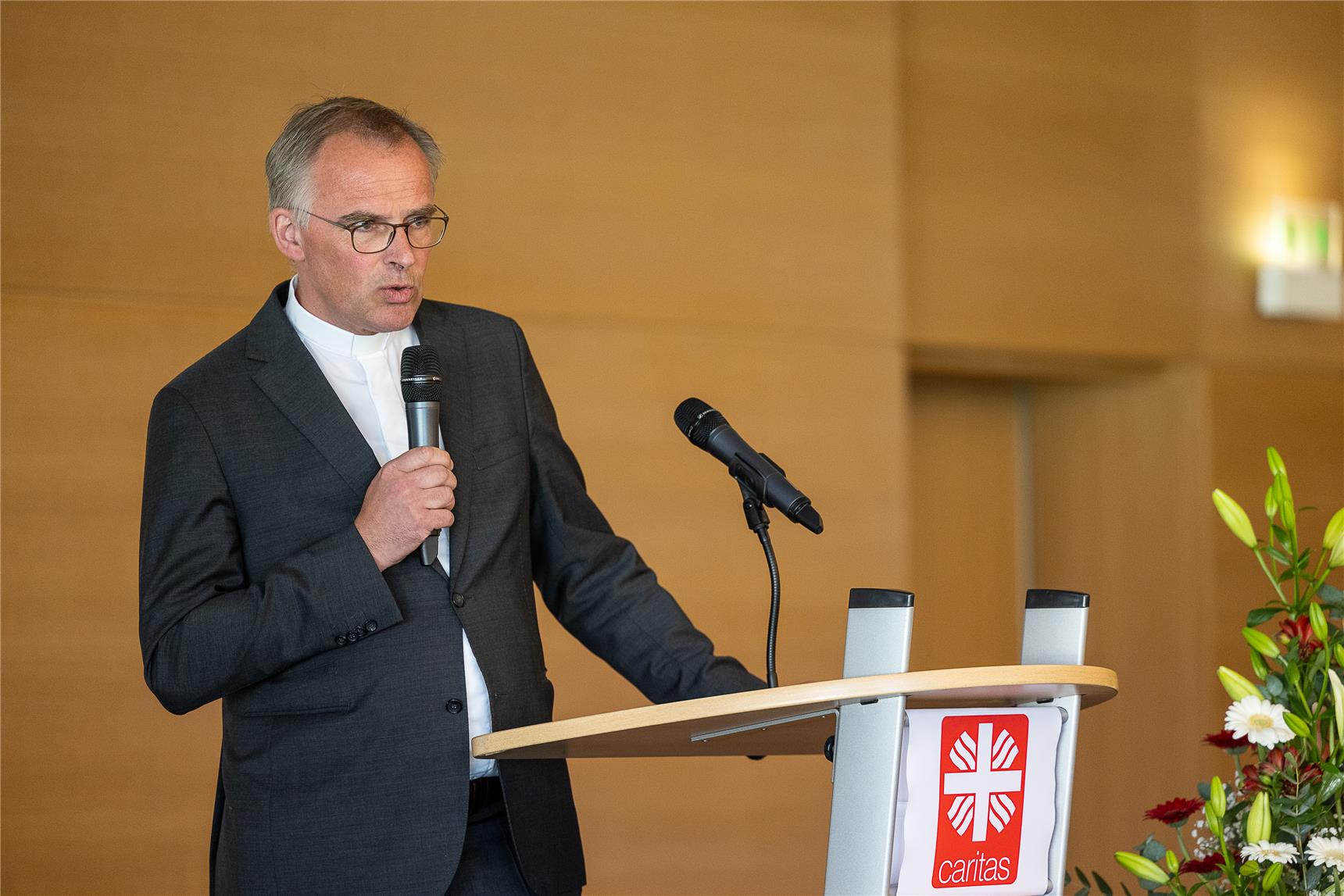 064_2022_Dr Christian Schmitt