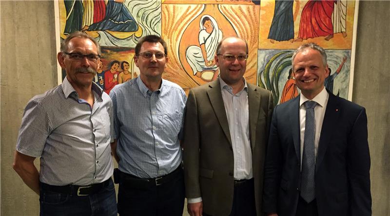 Der neue Vorstand (v.l.n.r.): Georg Forster (Caritas-Geschäftsführer für Ambulante Pflegedienste), Franz Grundler, Pfarrer Martin Müller und Caritas-Abteilungsleiter Dr. Robert Seitz.