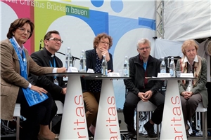 Katholikentag 2014, Samstag Nachmittag auf der Caritas-Bühne und im Caritas-Dorf.  Katholikentag 2014, Samstag Nachmittag auf der Caritas-Bühne und im Caritas-Dorf.