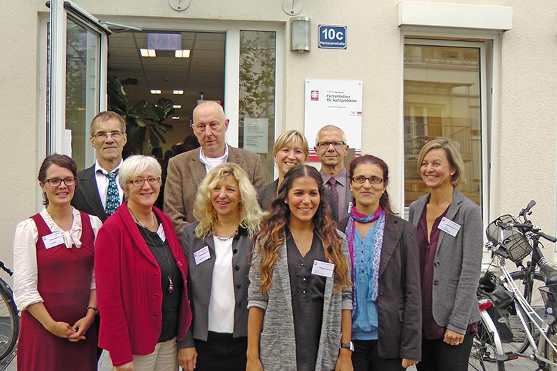Konnten sich über die neuen Räume freuen: Das Team der Fachambulanz für Suchtprobleme Regensburg
