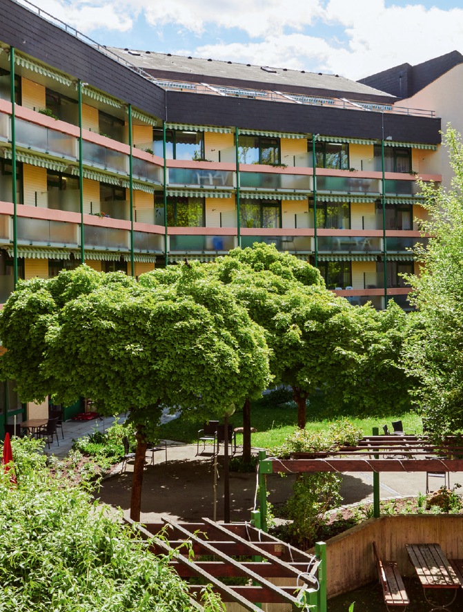 Ansicht des Altenheims St. Anton in Gröbenzell