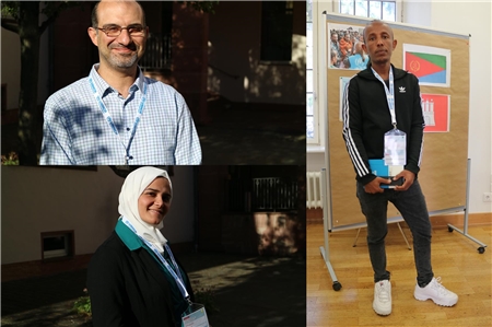 RefugeeVoices_Titelbild Fotocollage aus drei Fotos: Eine junge Frau mit Kopftuch, ein Mann mit Bart und Brille sowie ein junger Mann vor einer Metaplanwand.