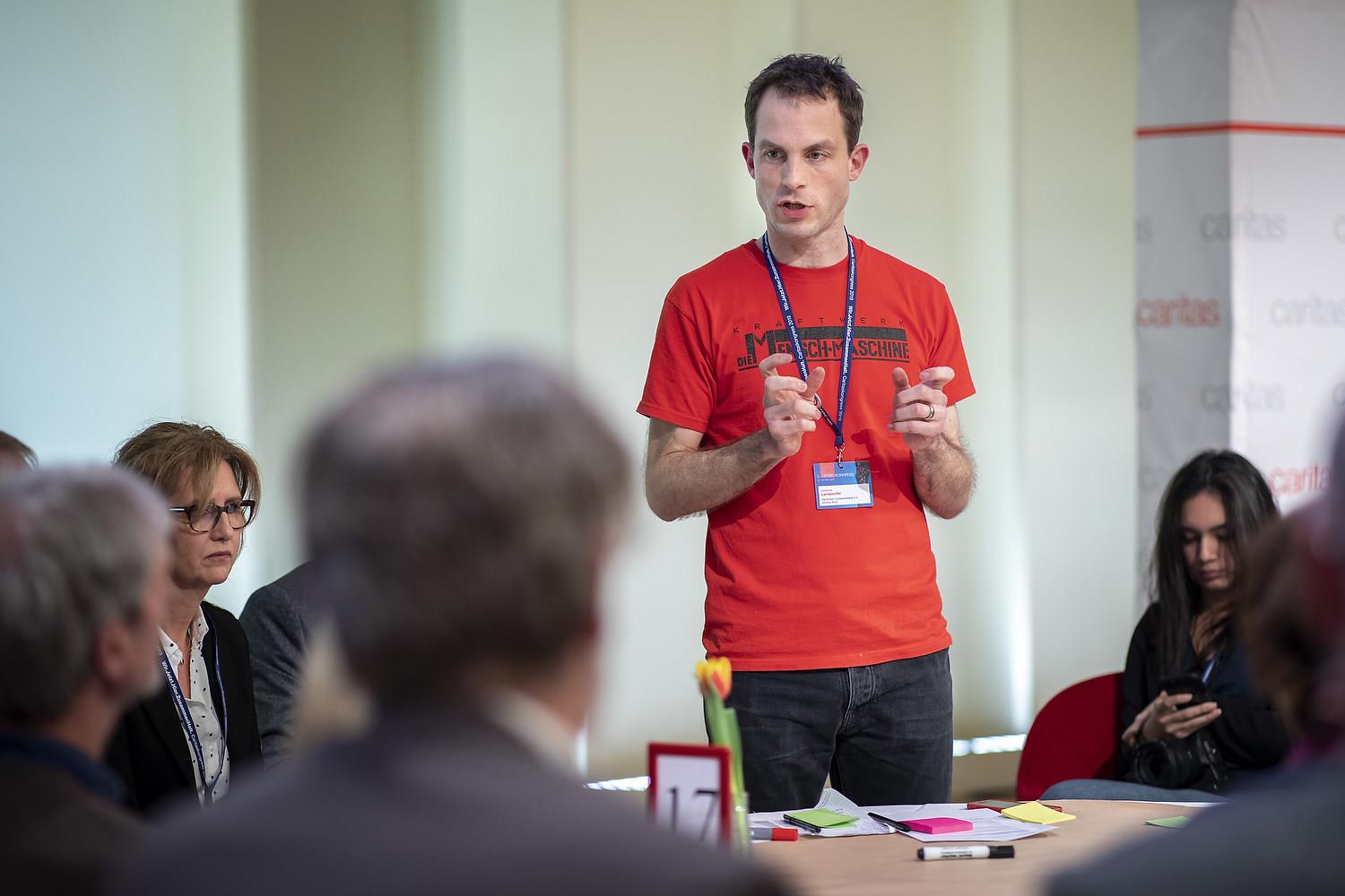 Redner bei Gesprächsrunde auf dem Caritaskongress 2019