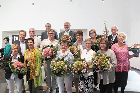 Goldenes Pflegeherz für Ministerin Steffens