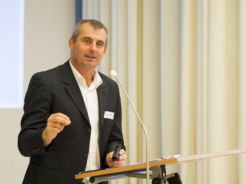 Dr. Martin Schneider