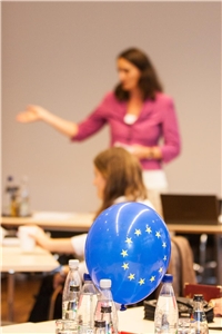 Kitt, der Europa zusammen hält Kitt, der Europa zusammen hält