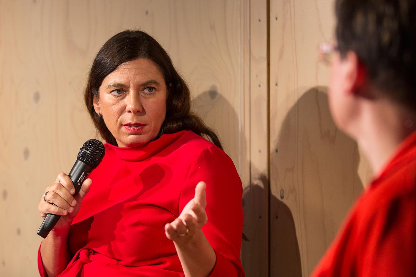 Senatorin Sandra Scheeres im Portrait