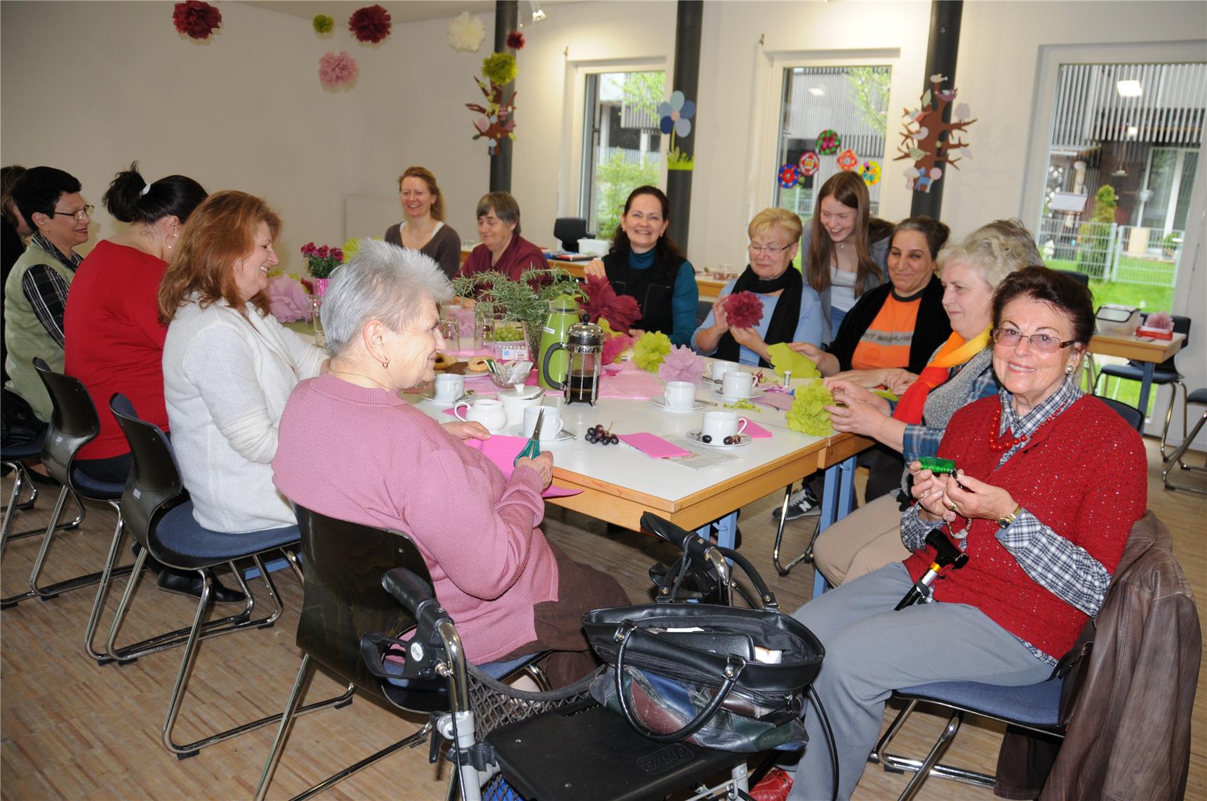 Frauen beim Offenen Treff im Mehrgenerationenhaus