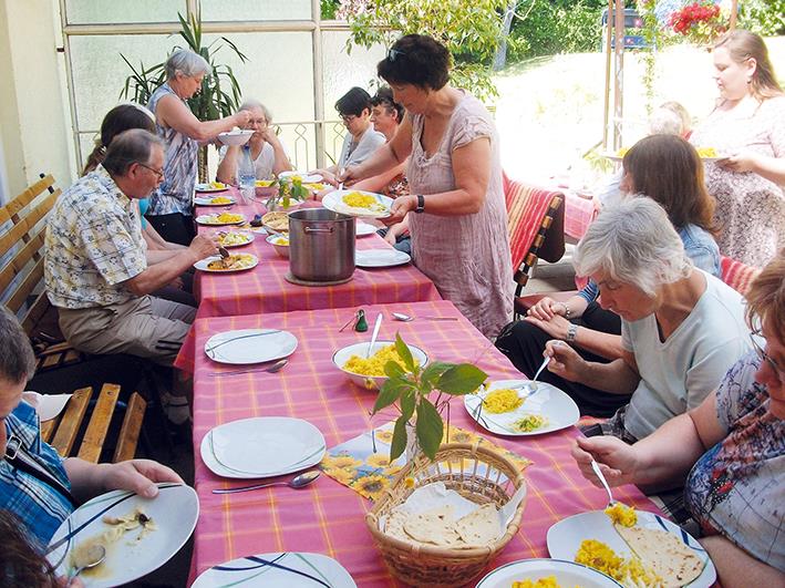 Gemeinsames Essen während der Projektwoche