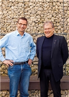 Herbert Kohl und Pfarrer Angelo Stipinovich Herbert Kohl und Pfarrer Angelo Stipinovich