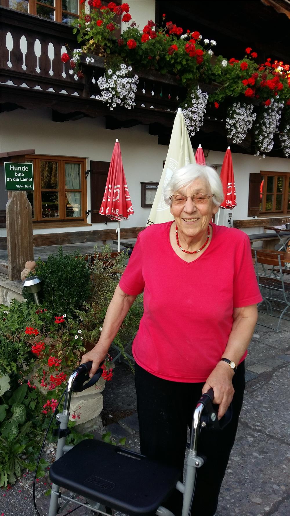 Lydia Raschbichler vor ihrem Lieblingslokal