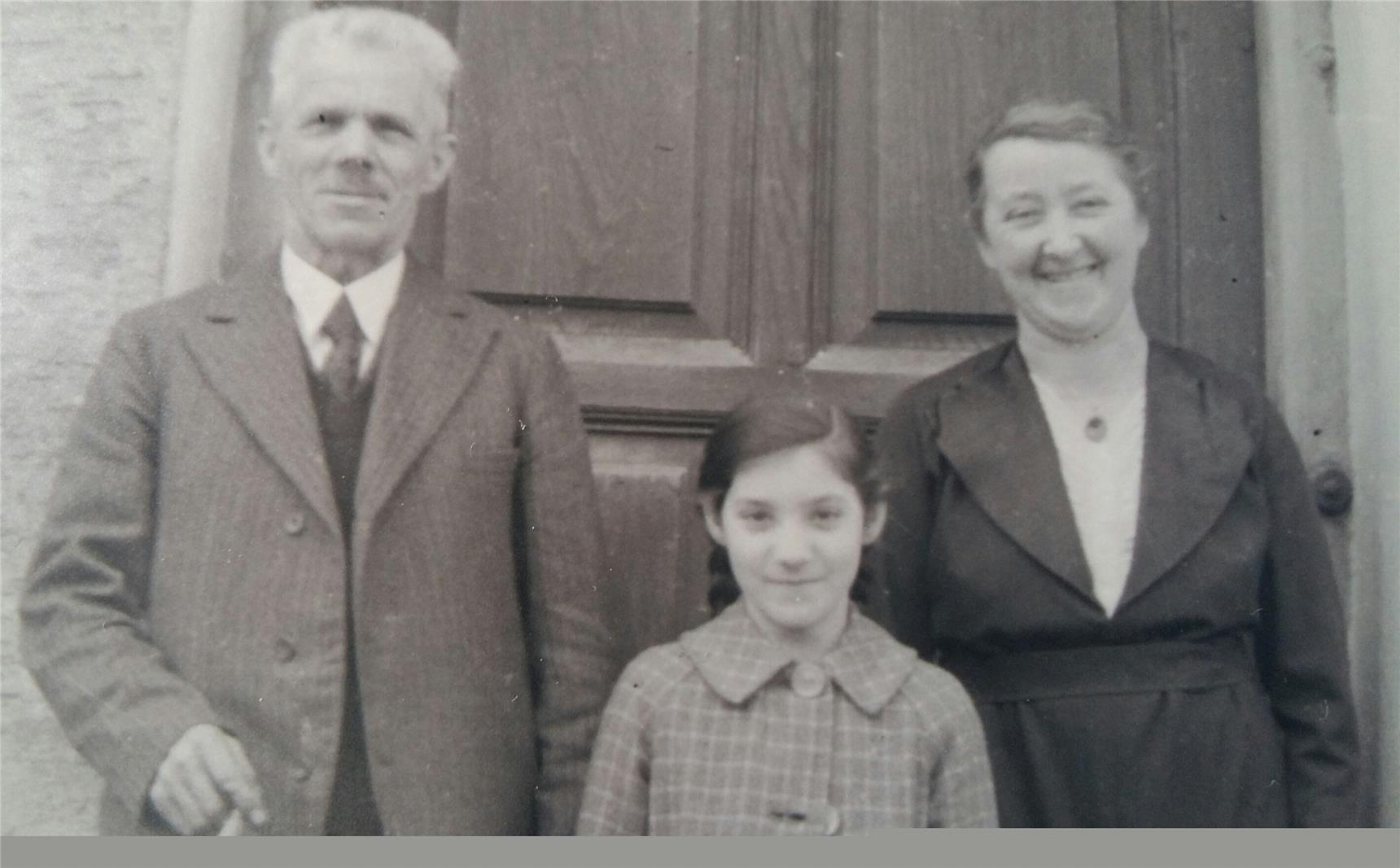 Lydia Raschbichler und ihre Eltern