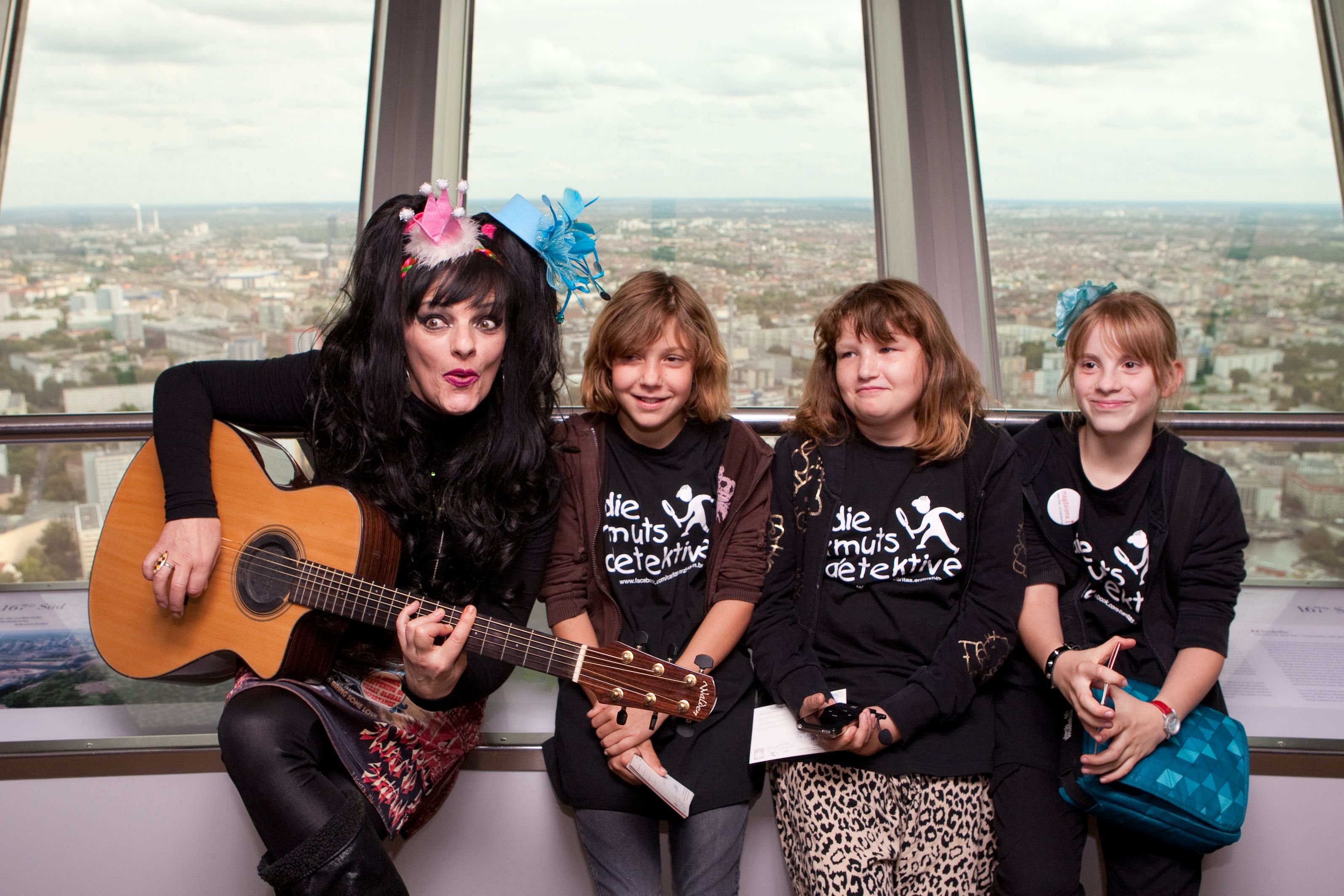 Jugendliche unterwegs als Armutsdetektive