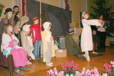 Mitwirkende des Krippenspiels bei der Adventsfeier in Görlitz