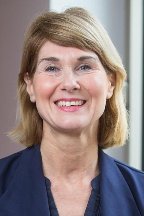 Porträt Anja Stoiser.