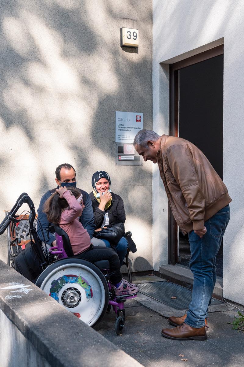 Rashad Almuslem mit geflüchteter Familie