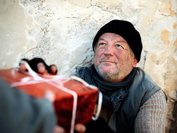 Weihnachtsaktion: Thermo-Behälter für Wohnungslose