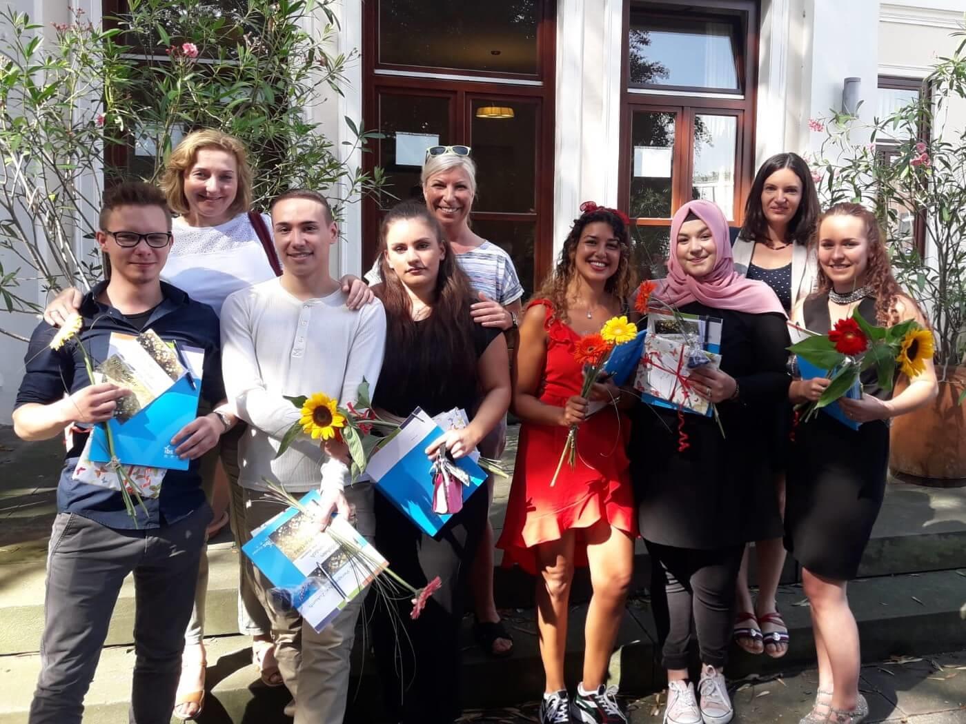 Absolventen und Praxisanleiter Ausbildung Pflege 2019