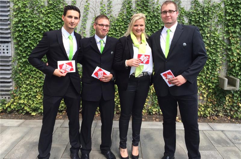 Sie sind nun examinierte Pflegefachkräfte