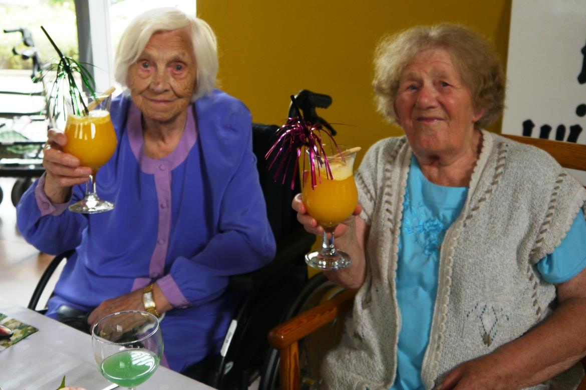 Maitanz - 002 - Maitanz mit Frau Hör 105 Jahre