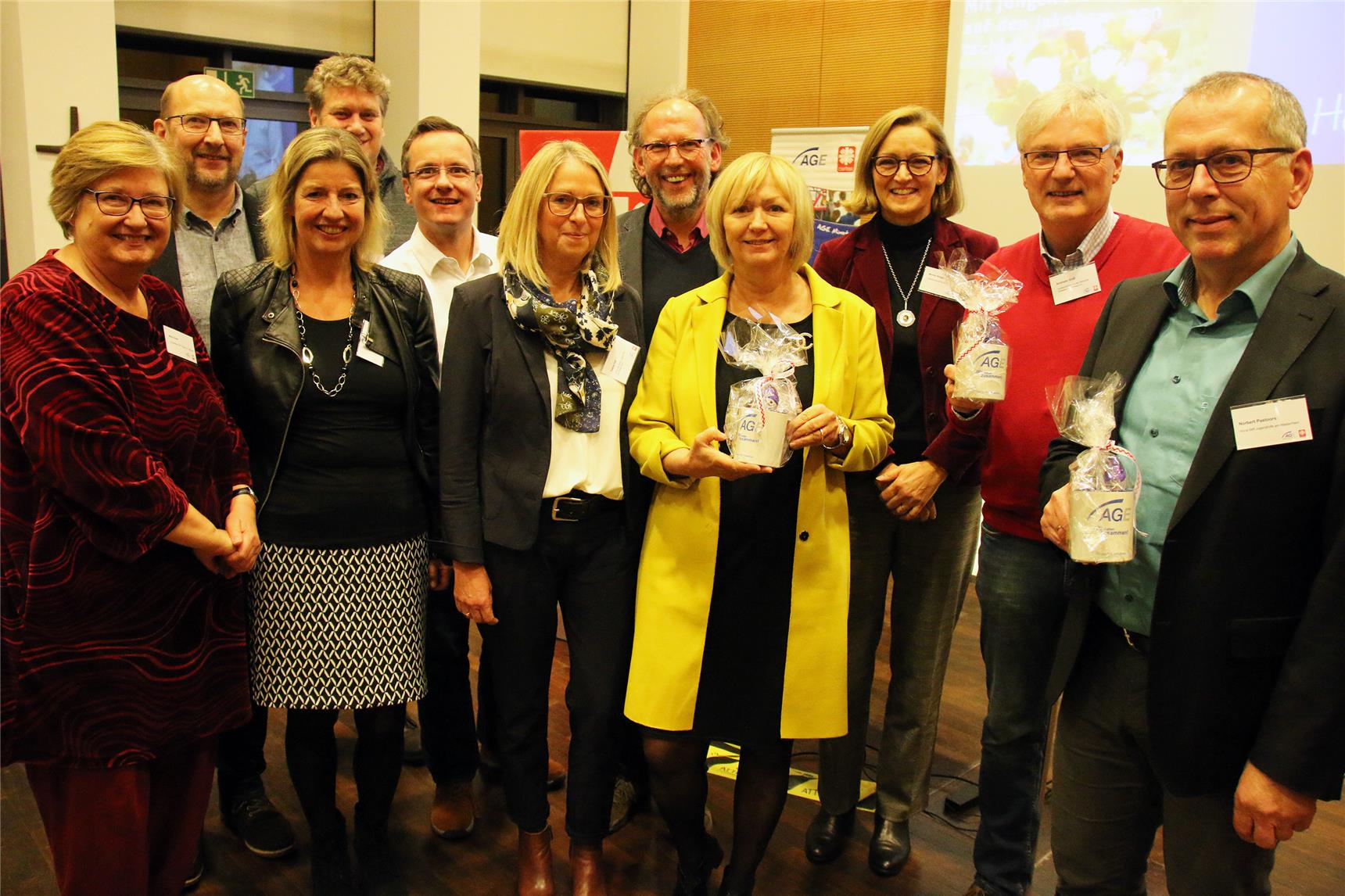 Das Foto zeigt eine Gruppe von Menschen.