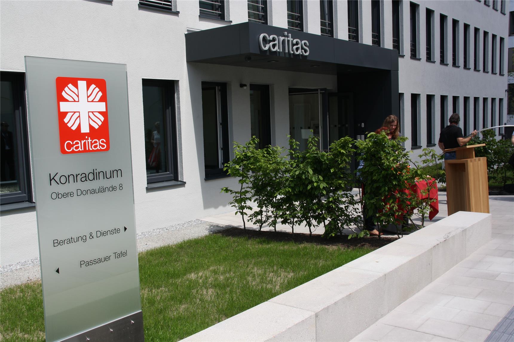 Haupteingang des Konradinums