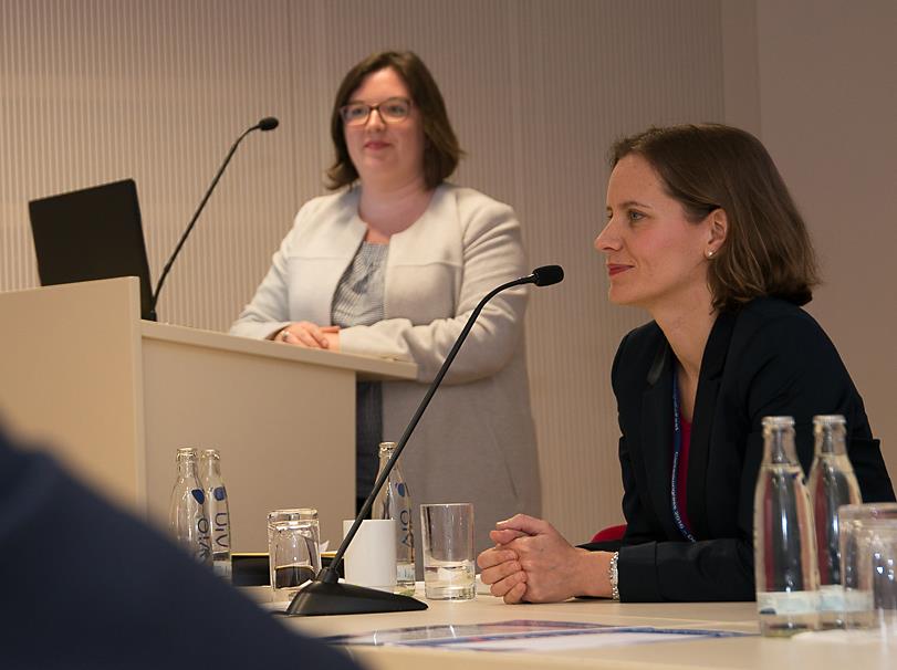 Anne-Kerrin Gomer und Nina Bessing beim Caritaskongress 2016