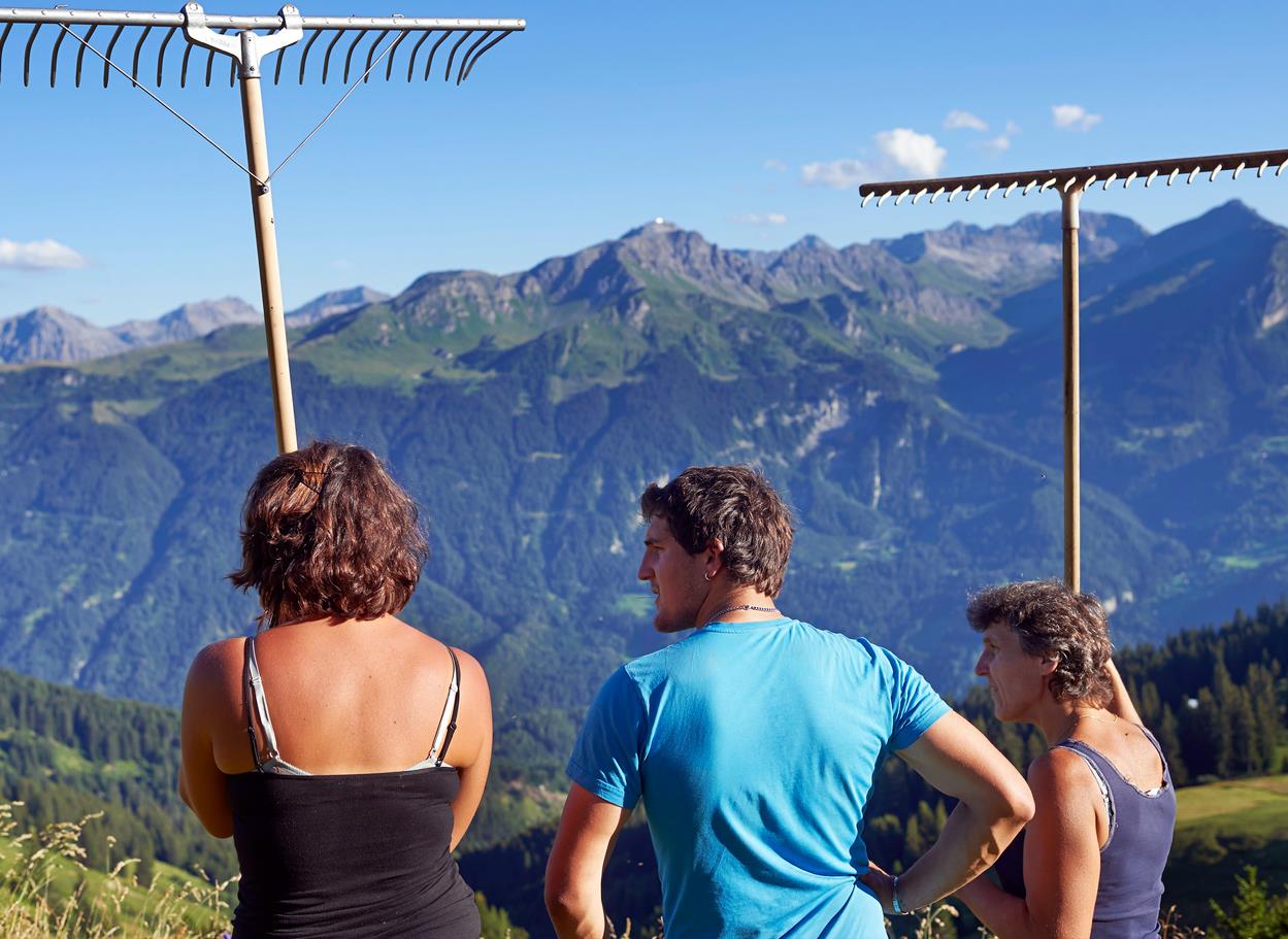 Arbeitspause beim Heuen