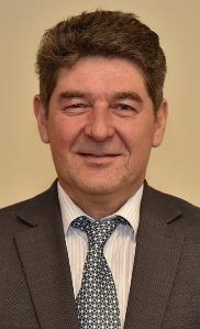 Portrait Bernhard Mones