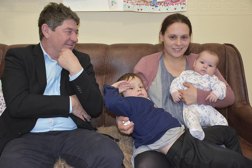 Caritasdirektor Mones und Alexandra Loginowa