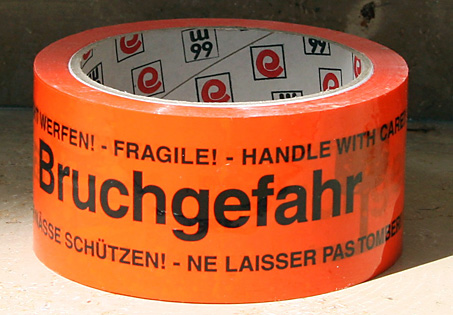 Tapeband mit der Aufschrift 