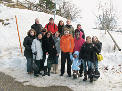 Jugendliche beim Aktionstag mit den Paten im Schnee