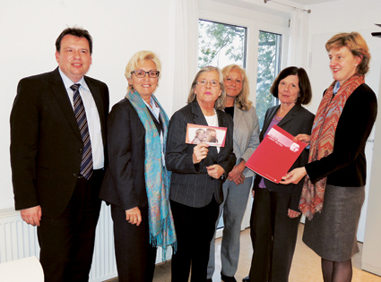 SkF gründet Stiftung für Frauen in Not