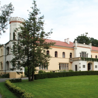 Das Schloss in Mengelsdorf mitten im Park gelegen
